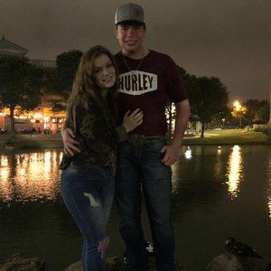 Meet your Posher, Max